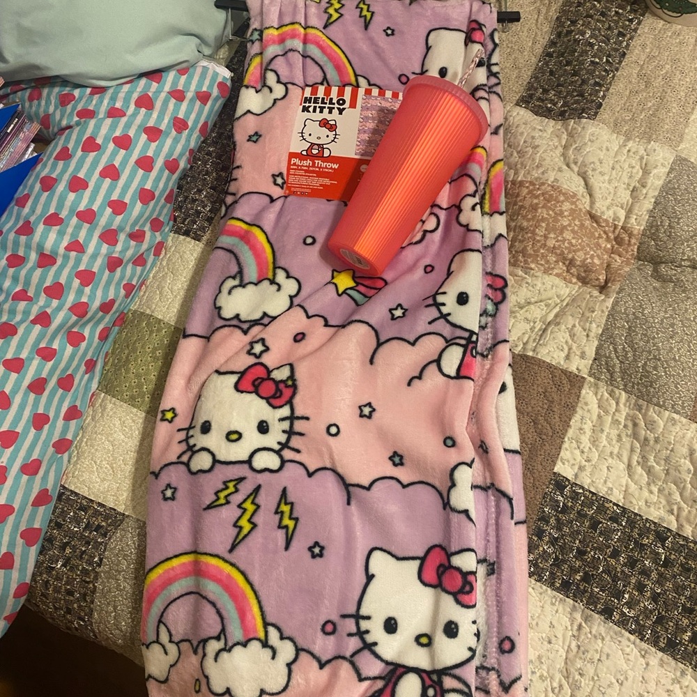 FIRST REASONABLE OFFER GETS IT Hello Kitty Rainbow Blanket